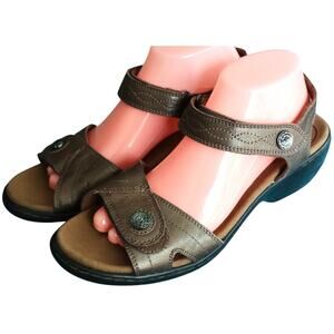 Cobb Hill New Balance Bronze Leather Sandals Hook and Loop Comfort 9.5 Open Toe